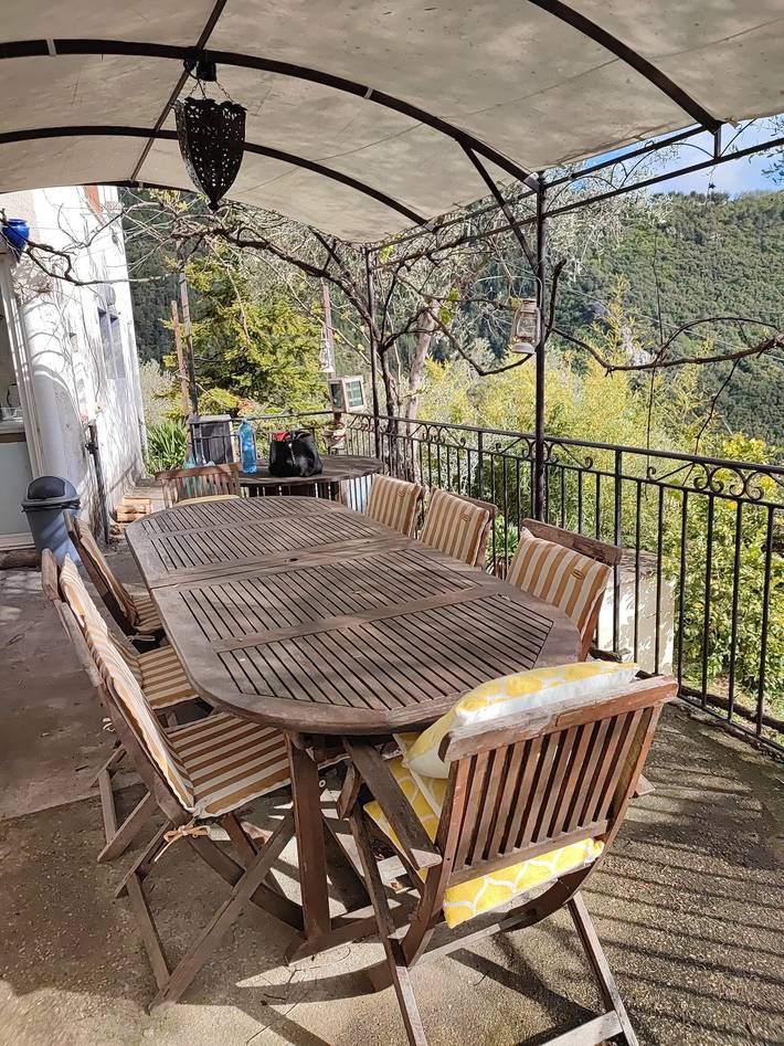 Gîte pour 2 personnes, avec jardin à Peille