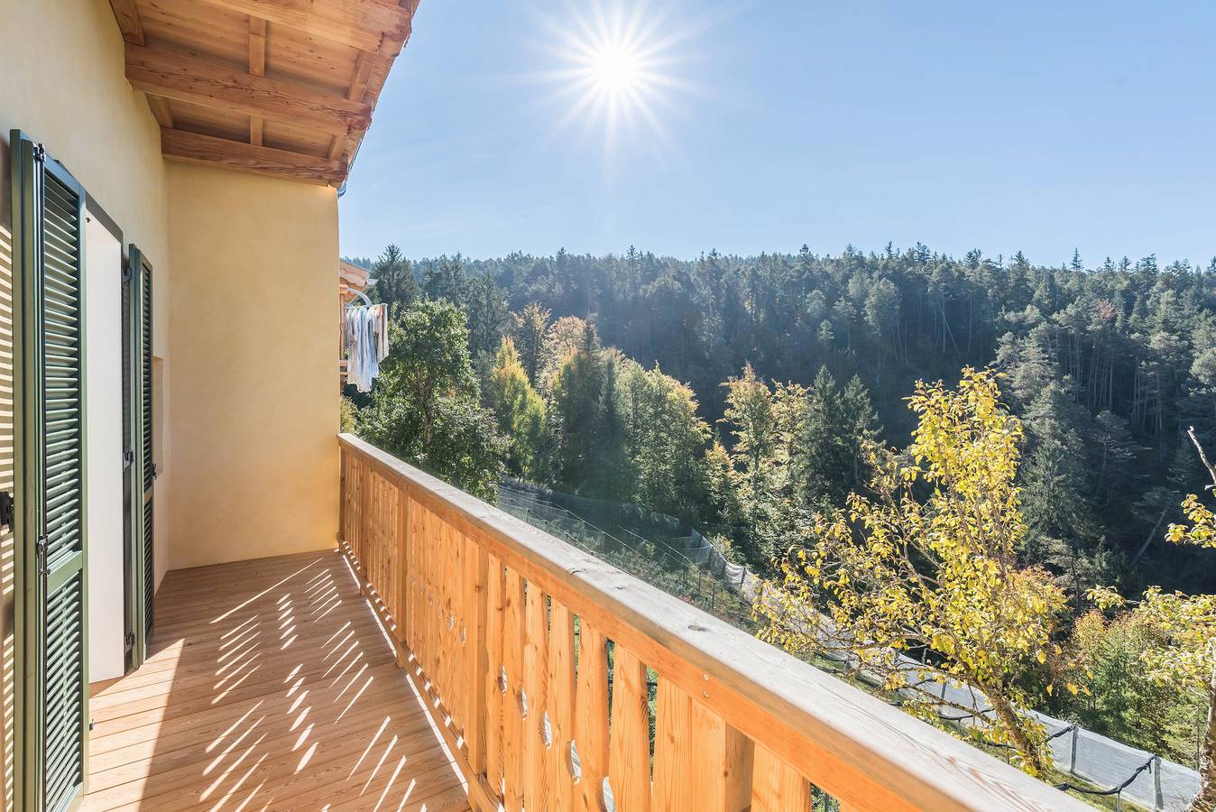 Ganze Wohnung, Ferienwohnung Hof im Thal Apt Zirbe mit wunderschönem Bergblick und Balkon in Aldein, Südtirol