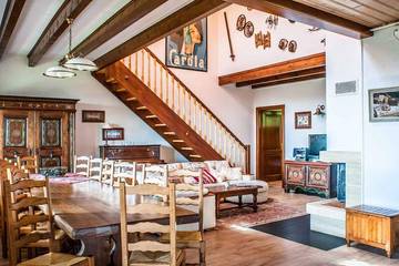 Gîte pour 8 personnes, avec sauna ainsi que jardin et jacuzzi à Aubure