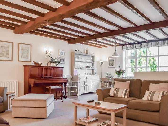 Entire apartment, Old Barn in Staffordshire