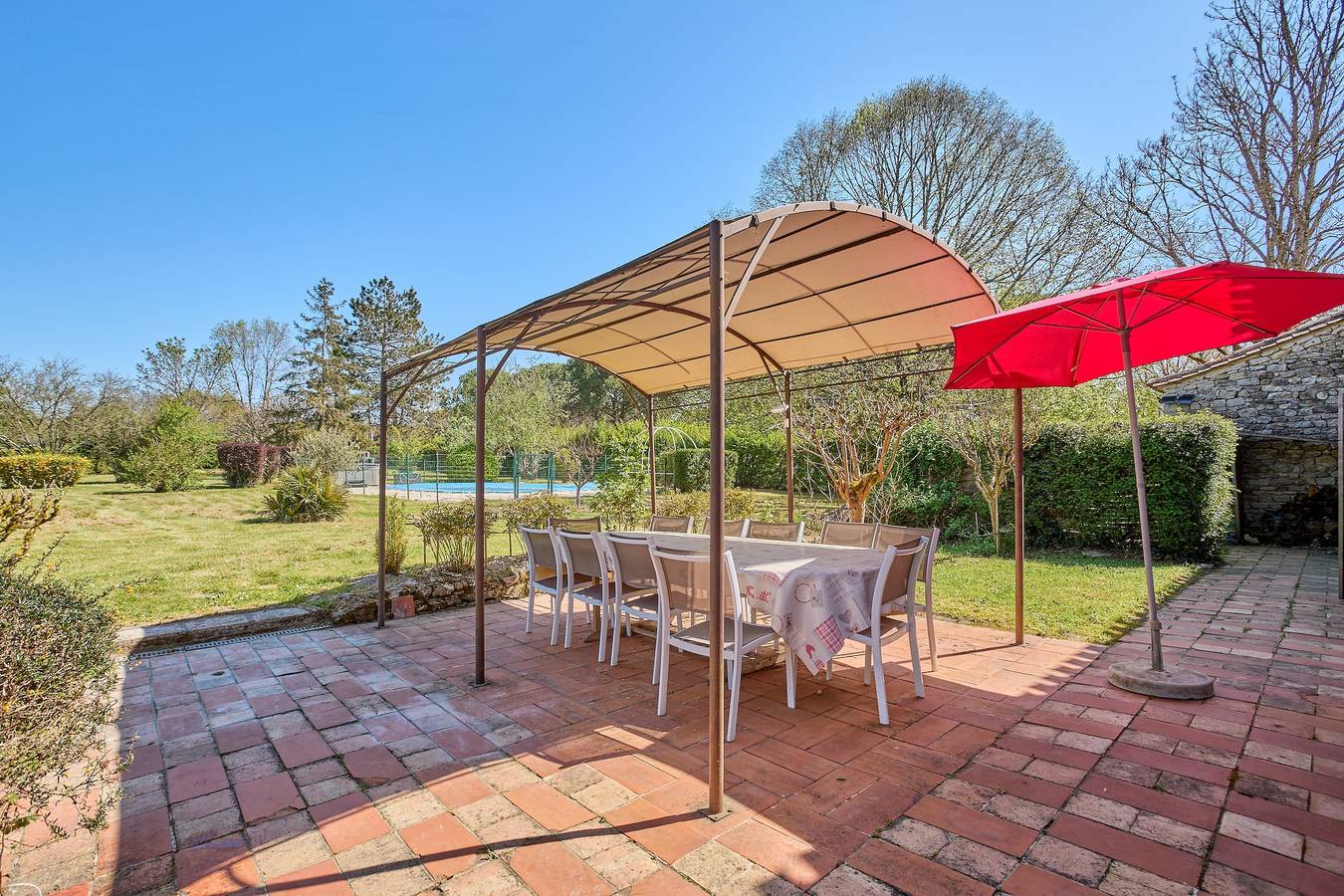 Cape - maison avec piscine et jacuzzi in Thénac, Périgord Pourpre