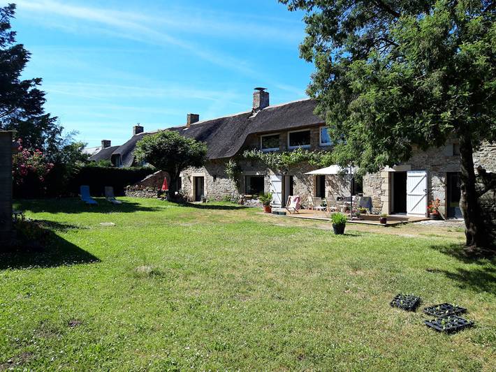 Chambre d’hôte pour 2 personnes, avec jardin ainsi que sauna et jacuzzi