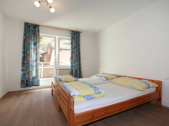 Ferienwohnung für 4 Personen, mit Balkon und Garten in See - 3