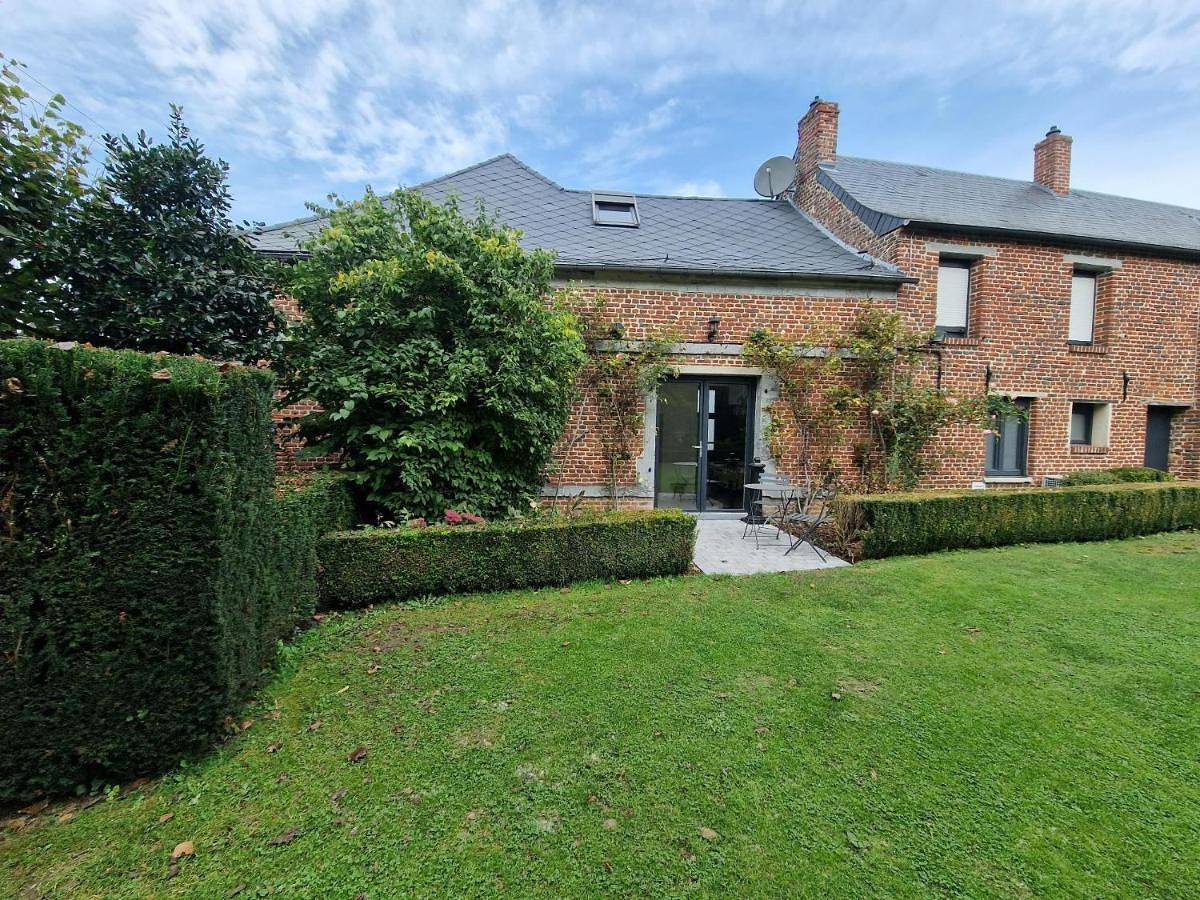 Le domaine de la Rhonelle in Villers-Pol, Avesnes-sur-Helpe