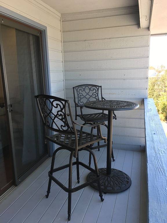 Ganze Wohnung, Savannah Beach & Racquet Club condo on North Beach 303B in Tybee Island, Chatham County