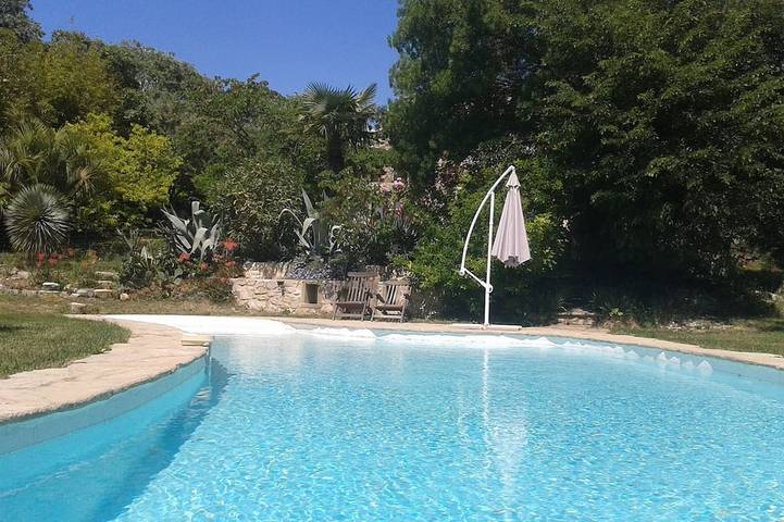 Holiday home for 12 people, with garden and terrace, with pets - 1