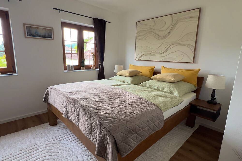 Apartamento entero, Vacation Rentals in Hattwich - \"Uferglück\" Vacation Rental in Hemfurth-Edersee, Edertal