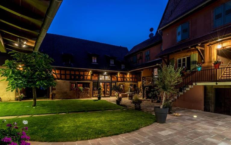 Chambre d’hôte pour 4 personnes, avec Terrasse ainsi que Jardin et Vue