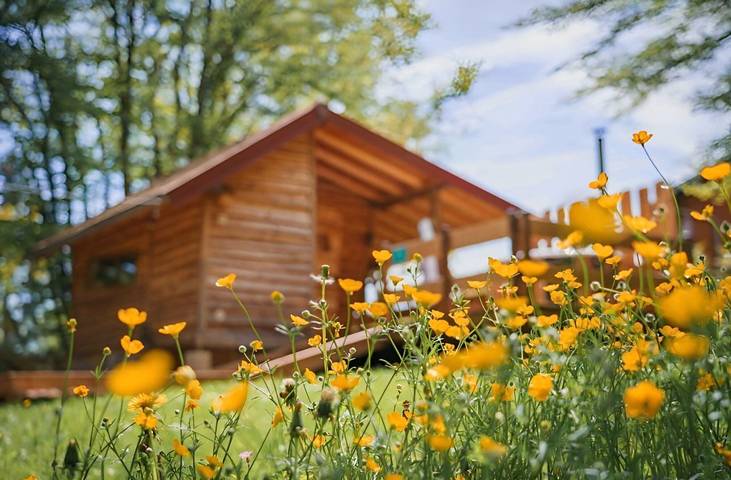 Gîte pour 2 personnes, avec jacuzzi et terrasse dans le Doubs