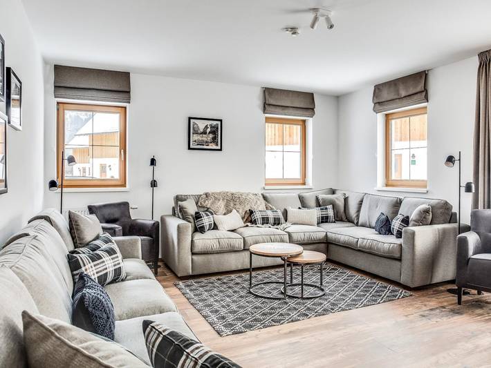 Ferienhaus für 16 Personen, mit Balkon und Balkon/Terrasse sowie Terrasse und Garten im Salzkammergut - 2