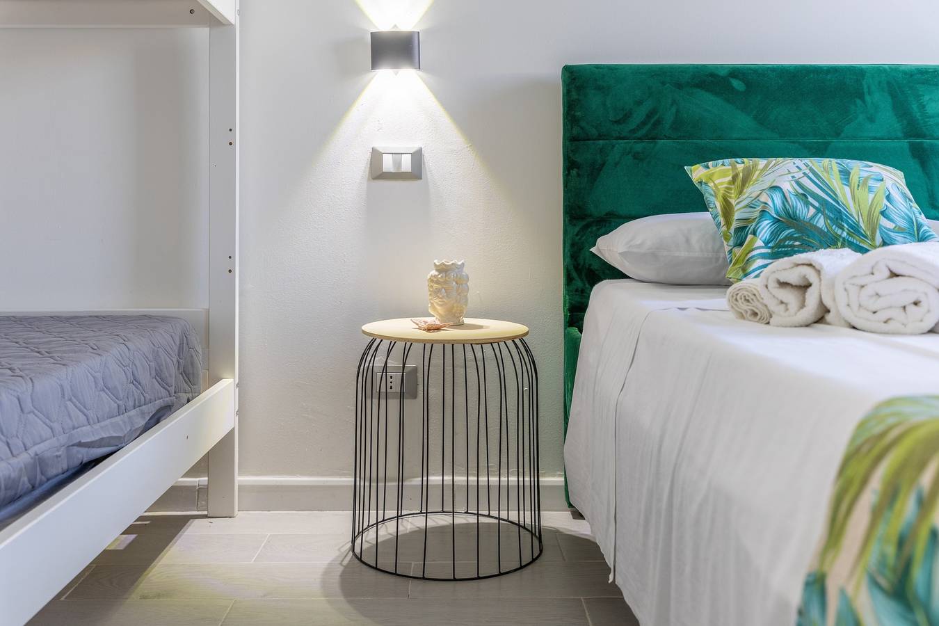 Apartamento entero, Apartamento "Savana Gialla" con terraza privada y Wi-Fi in Granelli, Provincia de Siracusa