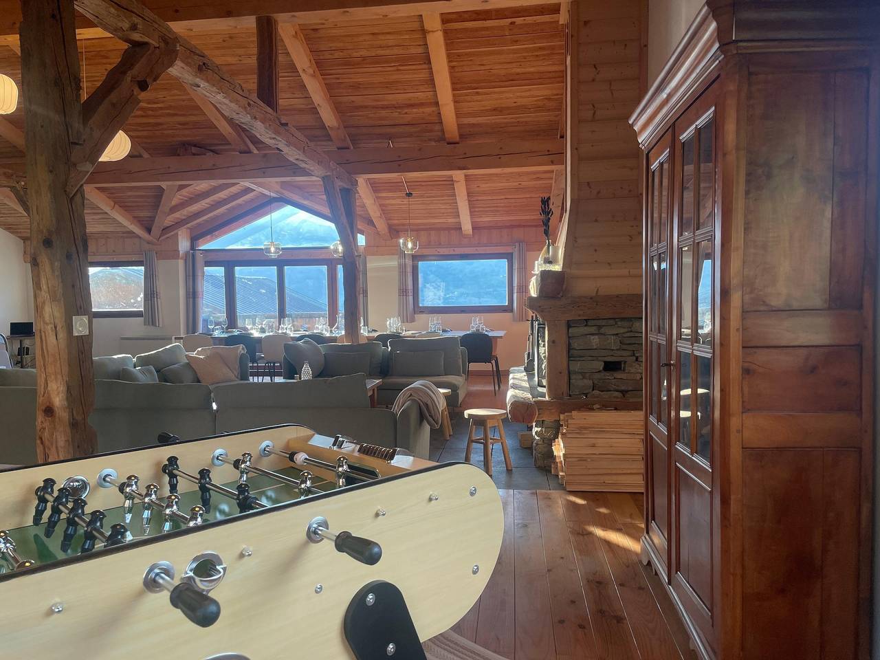 L'Hermine: Prachtig Savoyaards chalet met panoramisch uitzicht – tot 15 personen in Mâcot-la-Plagne, La Plagne-Tarentaise