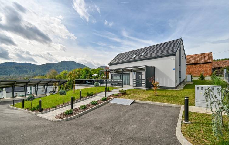 Ferienhaus für 8 Personen in Ivanec