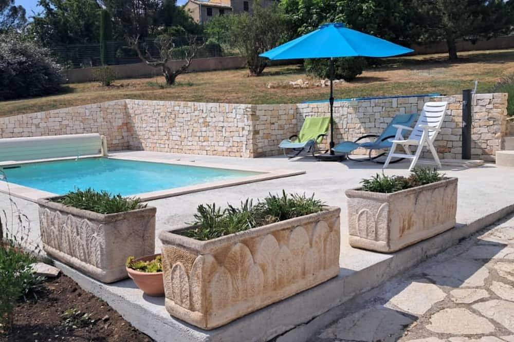Au cœur de la Provence, belle propriété au calme avec piscine. Vue magnifique! in L'Hospitalet, Région de Forcalquier