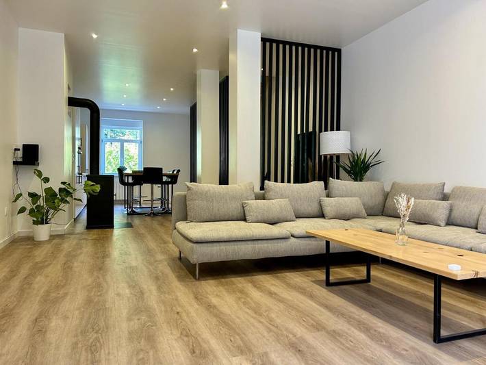 Gîte pour 9 personnes, avec terrasse et jacuzzi à La Broque