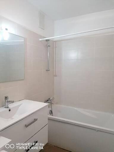 Appartement entier, Two-Bedroom Apartment in Forcalquier, Parc naturel régional du Luberon