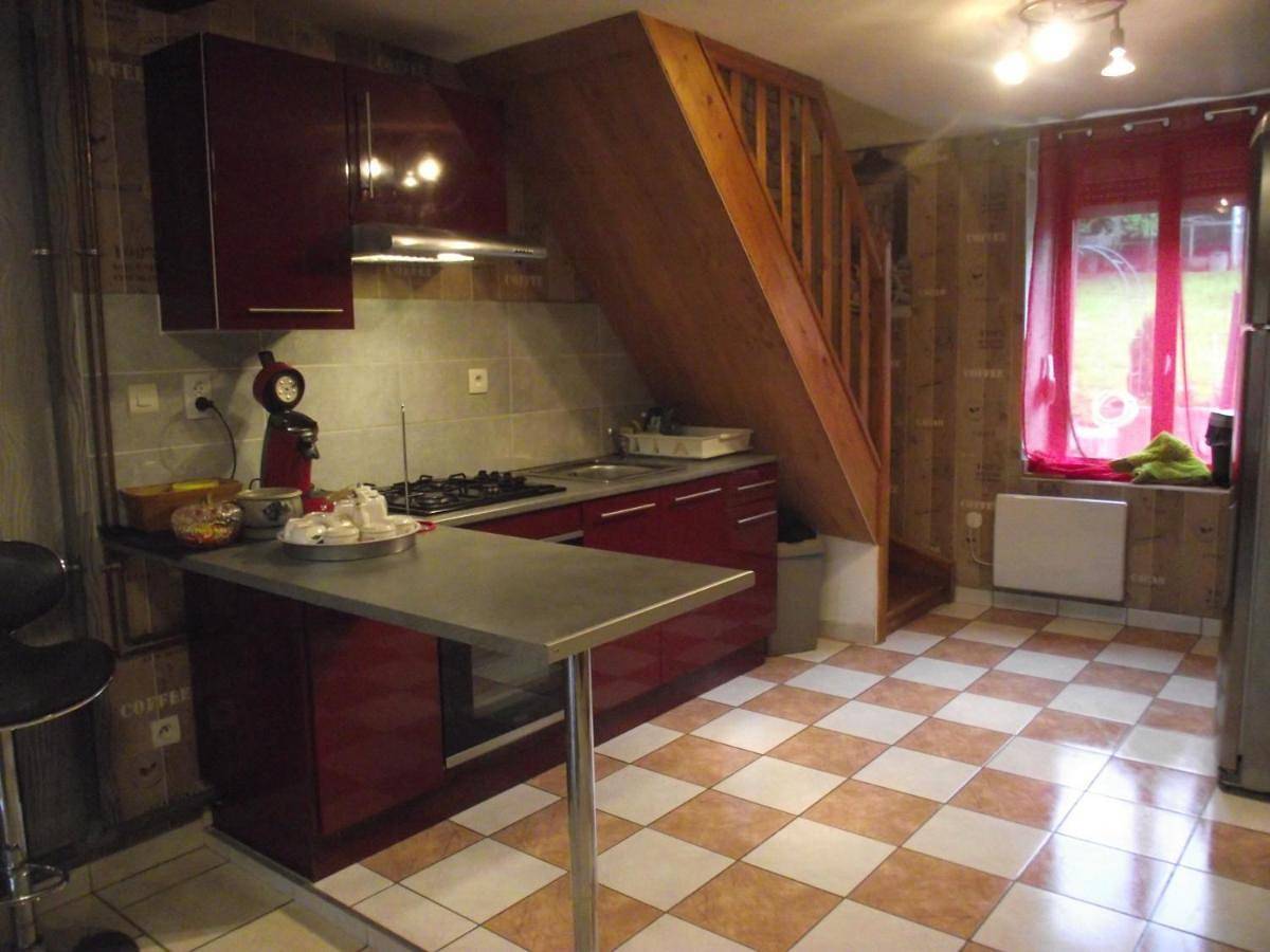 Appartement entier, Two-Bedroom Apartment in Nouzonville, Parc naturel régional des Ardennes