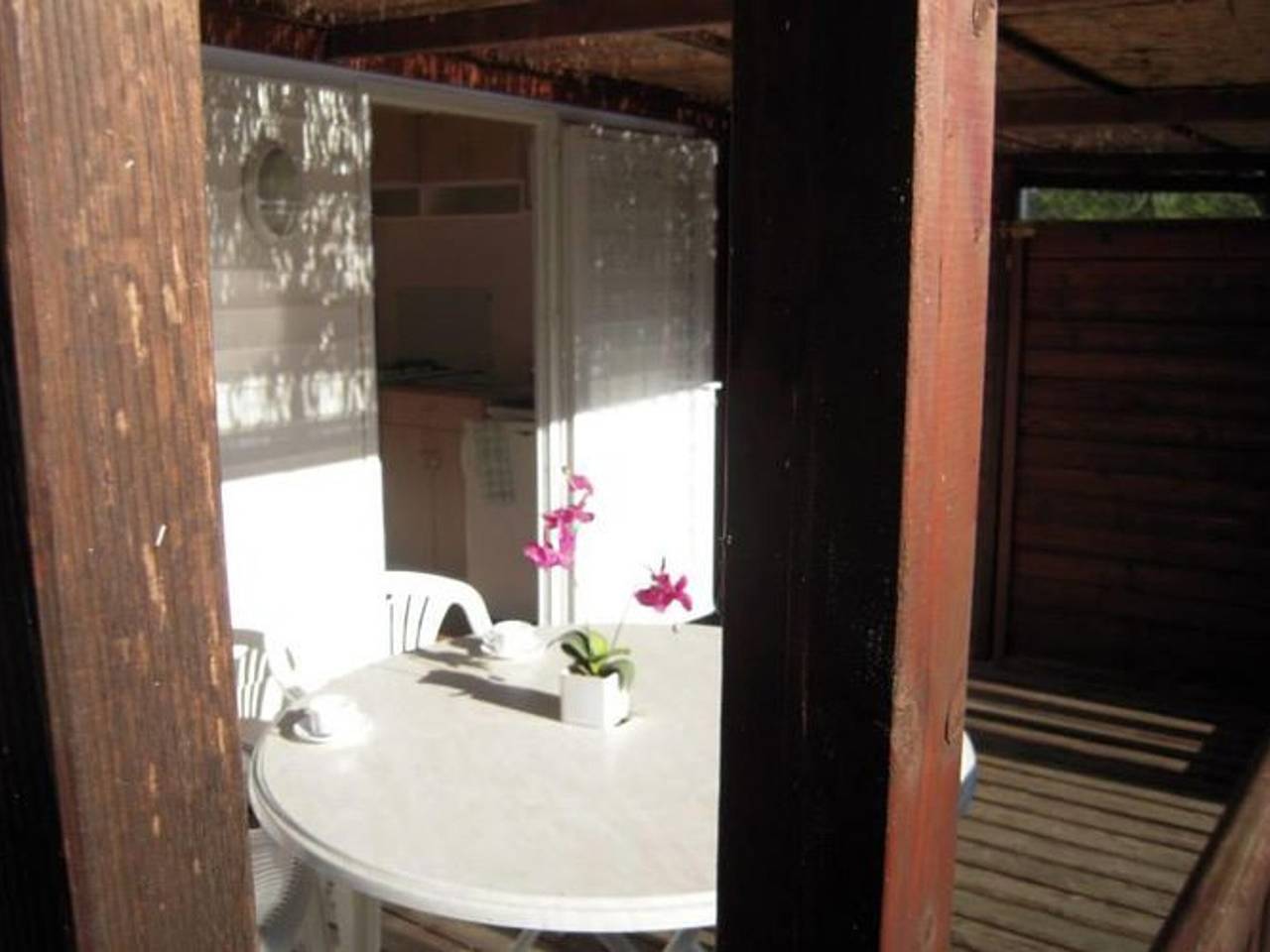 Casa móvil acogedora con terraza para 2 en Lézignan-Corbières in Lézignan-Corbières, Region de Narbonne