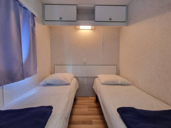 Mobil home pour 4 personnes, avec piscine et terrasse à Gondrin - 4