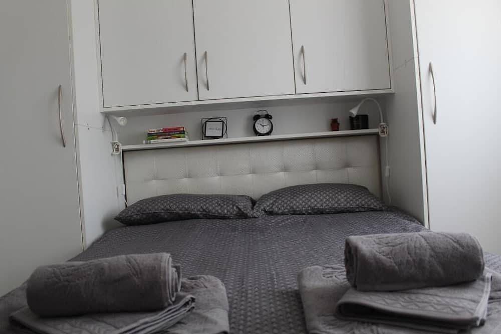 Hidden charming family house near the sea and Lanterna tourist resort in Lanterna, Tar-Vabriga