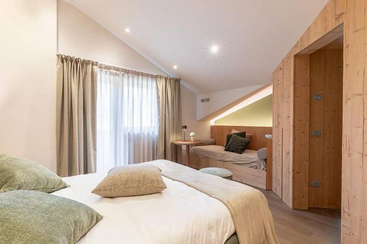 Location de vacances pour 3 personnes, avec vue ainsi que jardin et balcon à Santo Stefano di Cadore - 3