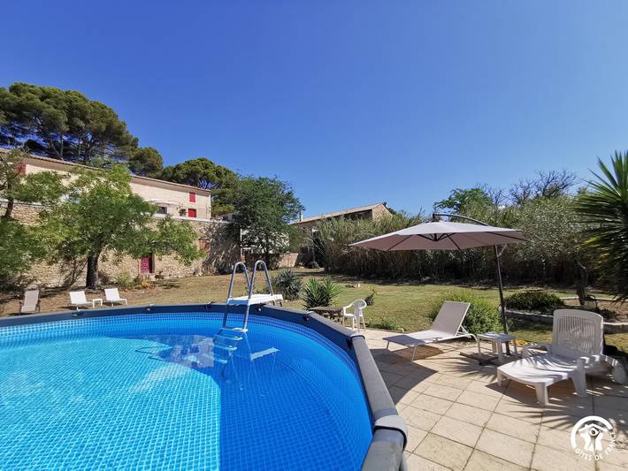 Gîte pour 6 personnes, avec Terrasse ainsi que Jardin et Piscine à Villeveyrac