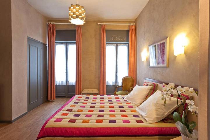 Hôtel pour 2 personnes, avec Balcon ainsi que Terrasse et Vue à Cauterets