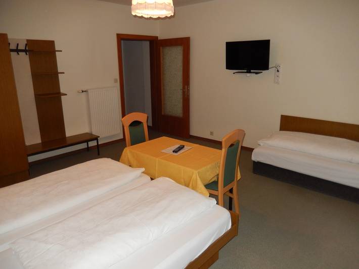 Ferienwohnung für 4 Personen, mit Seeblick und Balkon sowie Garten am Klopeiner See - 4