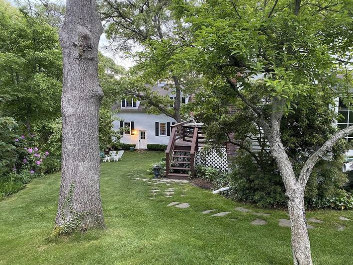 Vacation rental for 4 people, with yard in Cape Cod