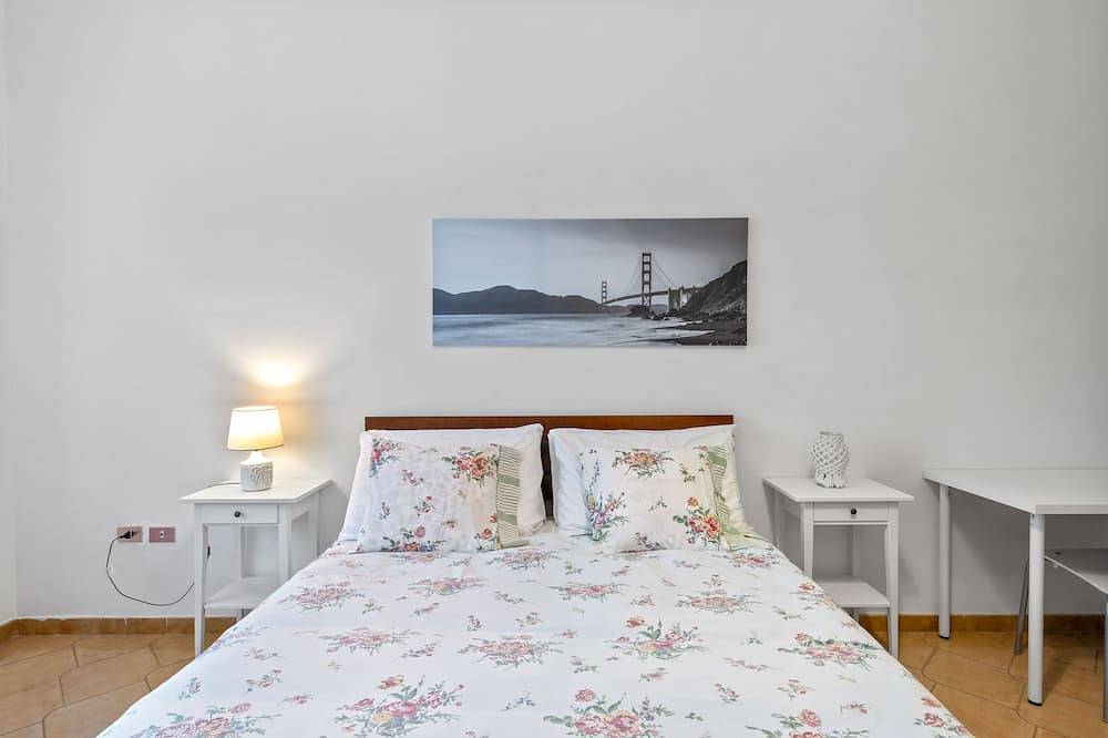 Appartamento intero, Delizioso e accogliente appartamento con posto auto a 2 km dal centro di Pompei. in Santa Maria la Carità, Napoli e dintorni