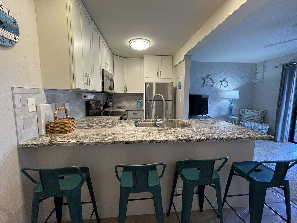 Ganze Wohnung, Casa De Emdeko, Jewel of the Sea Waterfront Property, Ac and Full Washer/Dryer in Komohana Kai, Alii Kai