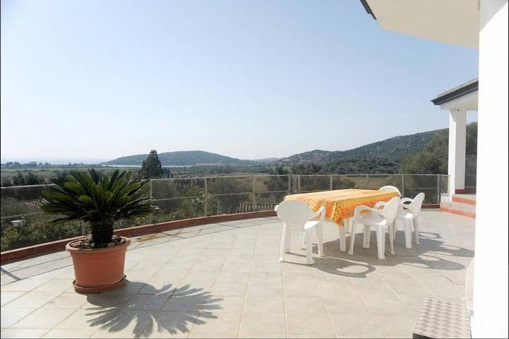 Ferienwohnung für 4 Personen, mit Ausblick und Garten, mit Haustier in Chia