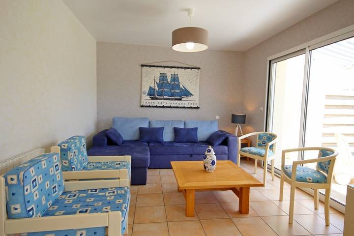 Gîte pour 7 personnes, avec jardin dans Kerhillio - 4