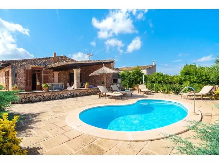 Finca für 6 Personen, mit Pool und Garten in Porreres