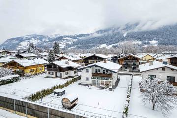 Ferienhaus für 12 Personen, mit Garten und Sauna in Zell am See