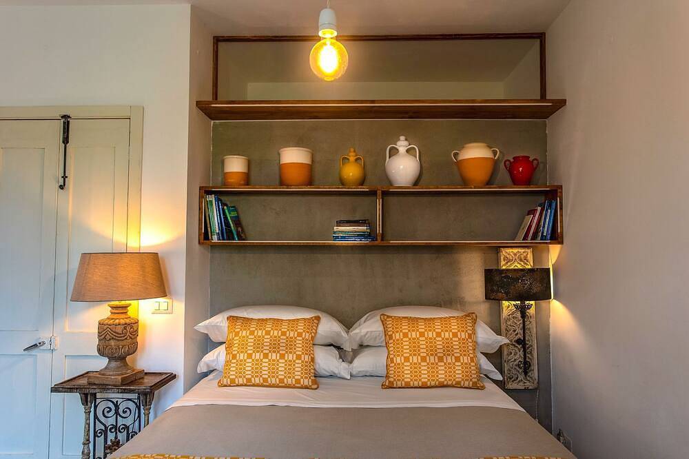 Masseria Ferarelli - \"Uttata\" Room with Patio in Diso, Lecce Provinz