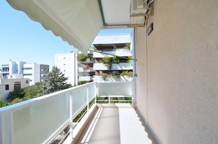 Apartamento entero, A spacious minimal apatment at Chalandri in Sección norte de Atenas, Atenas