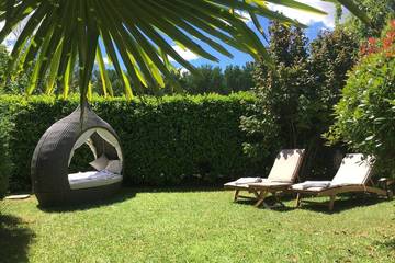 Gîte pour 6 personnes, avec piscine ainsi que sauna et jardin, animaux acceptés à Pierrevert