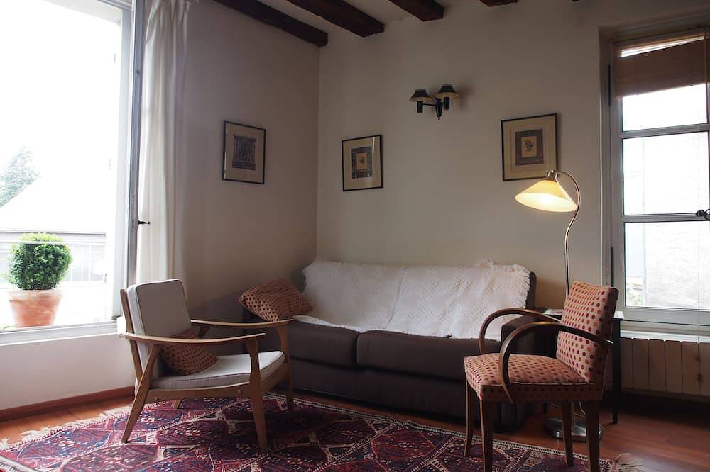 Appartement entier, Location Appartement Calme Et Lumineux, Tours Centre, Cathédrale in Tours, Région de Tours