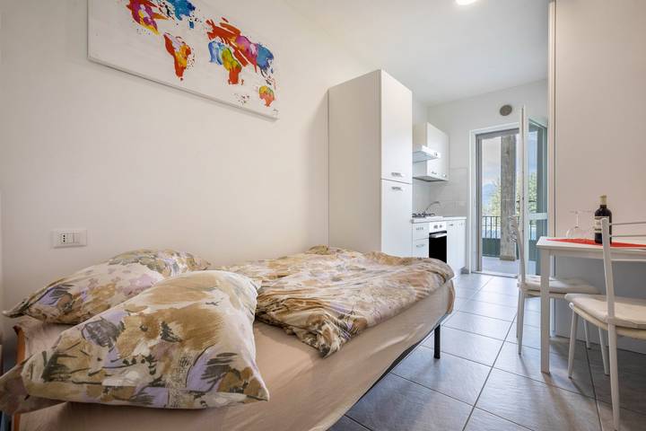 Estúdio inteiro, Apartamento Estúdio 'Tiny' com Terraço Partilhado e Wi-Fi in Brenzone, Pré-Alpes de Garda