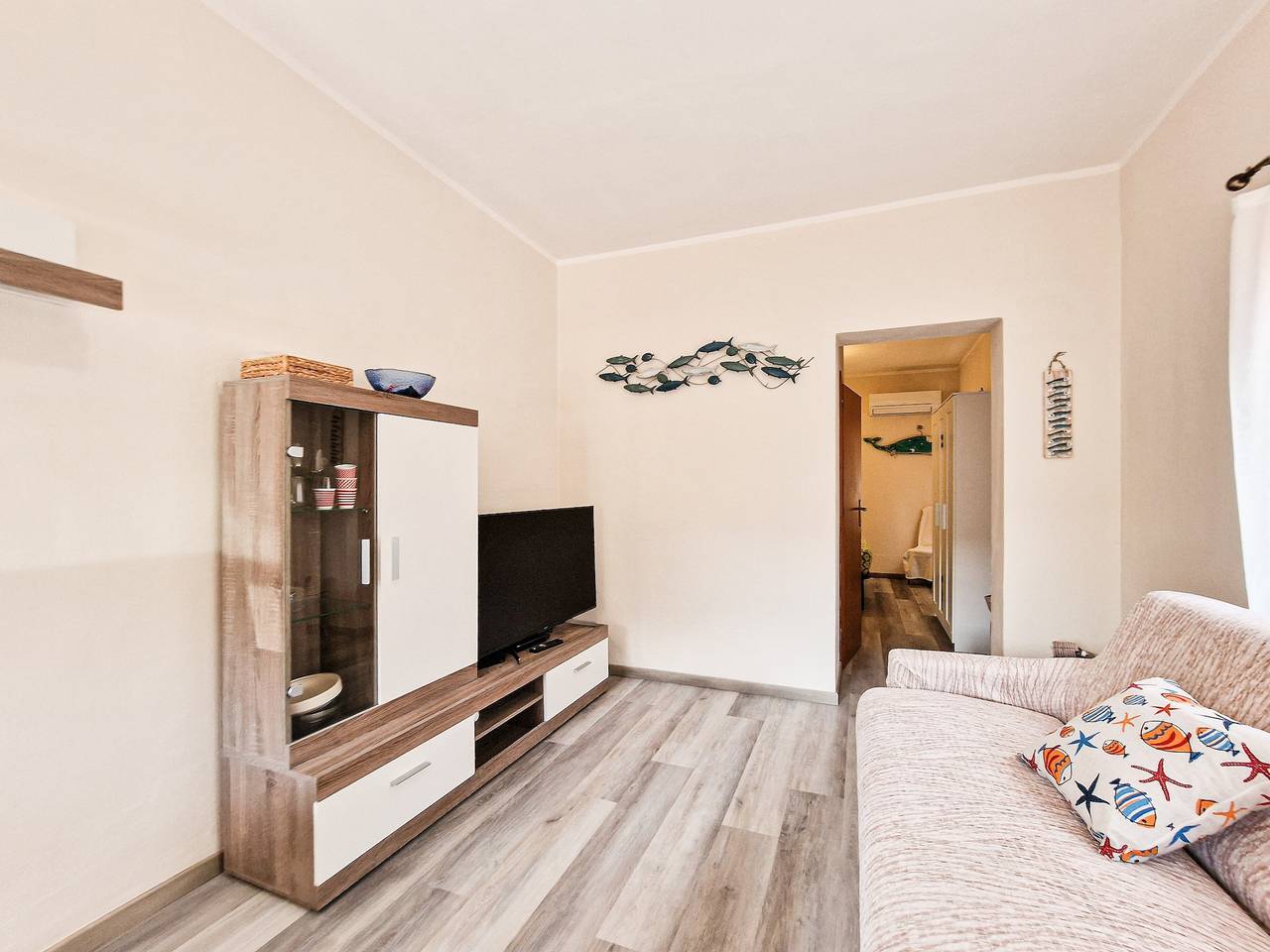 Entire apartment, Apartment 'Bilocale Scirocco De Luxe' with Private Terrace and Air Conditioning in Portoferraio, Tuscan Archipelago National Park