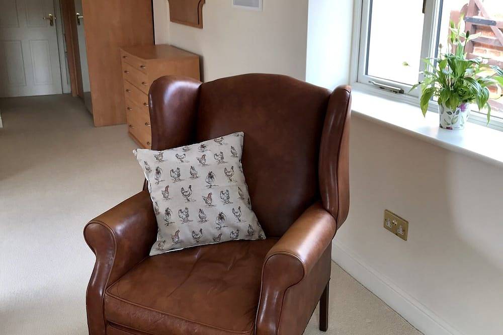 Charming Hen Cottage Countryside Retreat Lincoln in Barlings, Lincolnshire