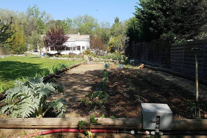 Location de vacances pour 6 personnes, avec jardin et terrasse à Cruviers-Lascours