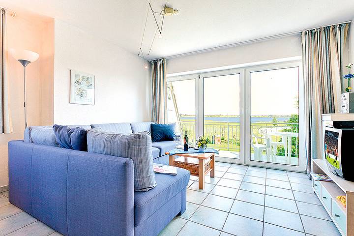 Ferienwohnung für 6 Personen, mit Garten und Balkon in Weitendorf-Hof - 2