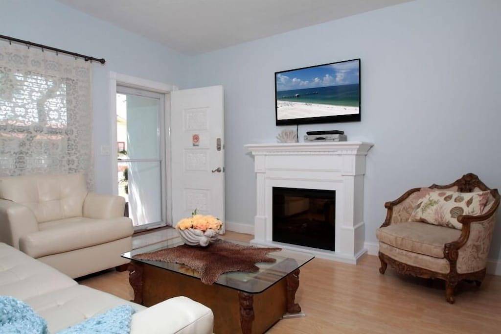 Vacation House for 4 Guests in Clearwater Beach Island, Clearwater