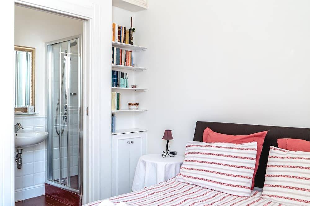 Ganze Wohnung, Charming apartment a few meters from a beach with crystal clear waters in Syrakus, Syrakus Provinz