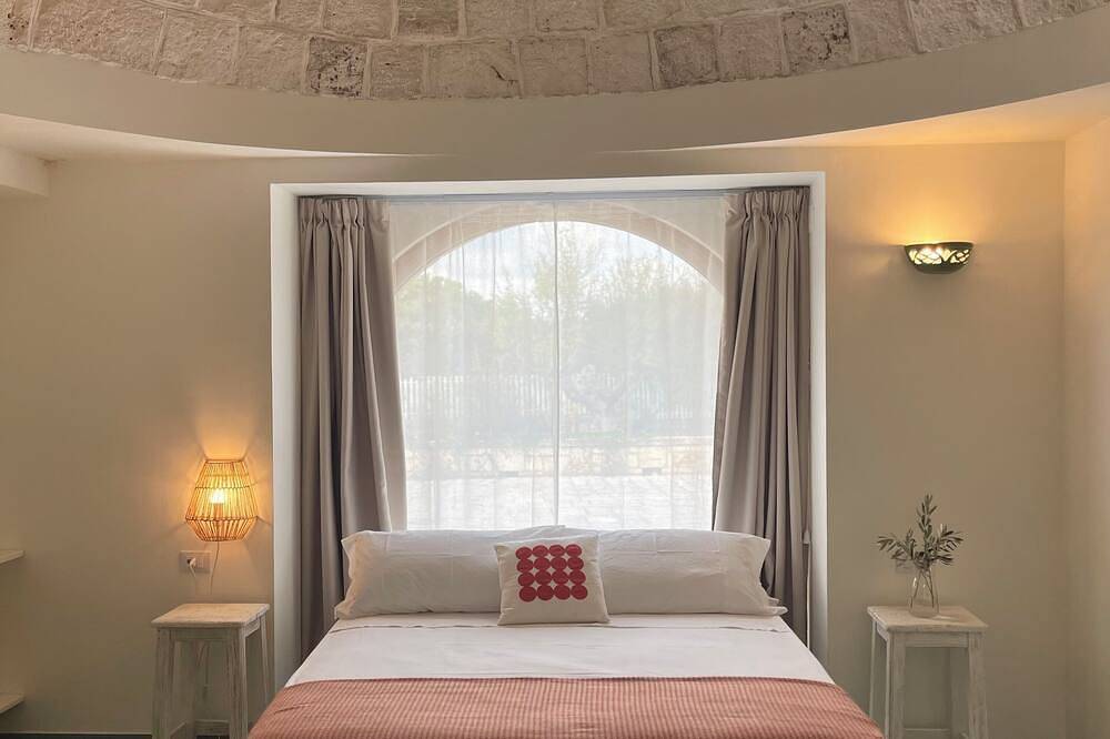 3-bedroom villa in enchanting Puglia with Ac, Wifi in Putignano, Province de Bari