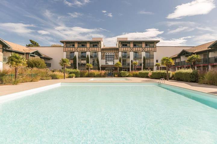 Parque de vacaciones para 5 personas, con Balcón además de Jardín y Piscina en Moliets-et-Maa