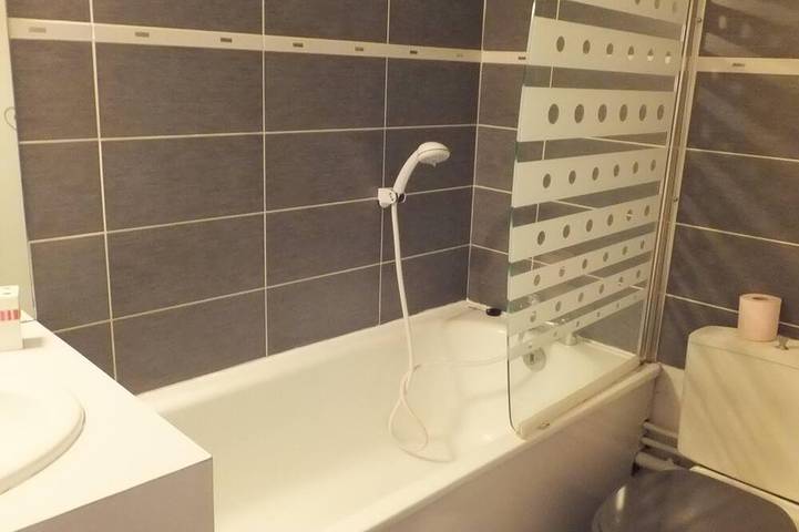 Gîte pour 5 personnes, avec balcon dans La Mongie - 4