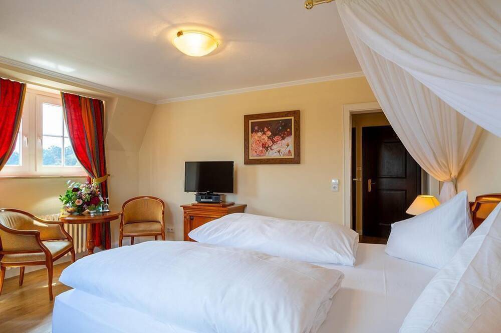 Standart-Zimmer - Hotel Schloss Rheinfels in Sankt Goar, Mittelrhein